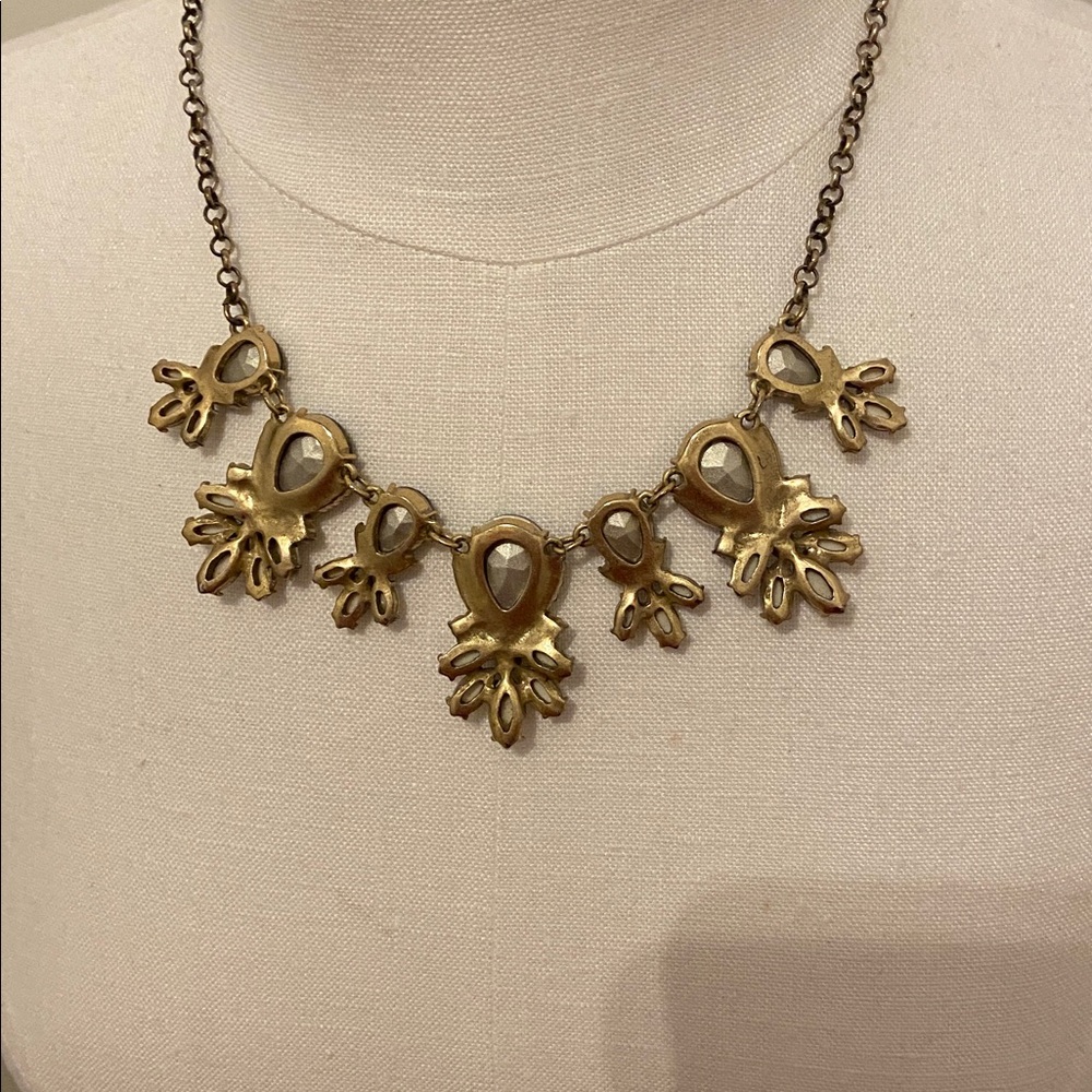 LOFT Statement Necklace - Picture 5 of 6